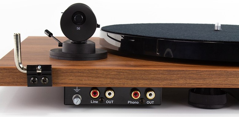 pro-ject-e1-bt-turntable-inputs-outputs